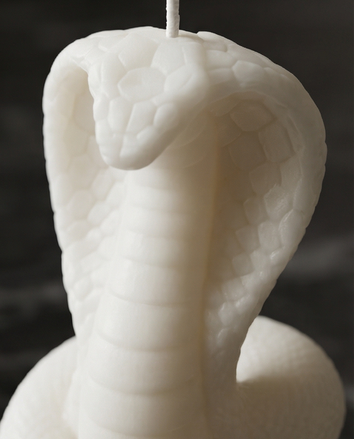 Cobra Candle