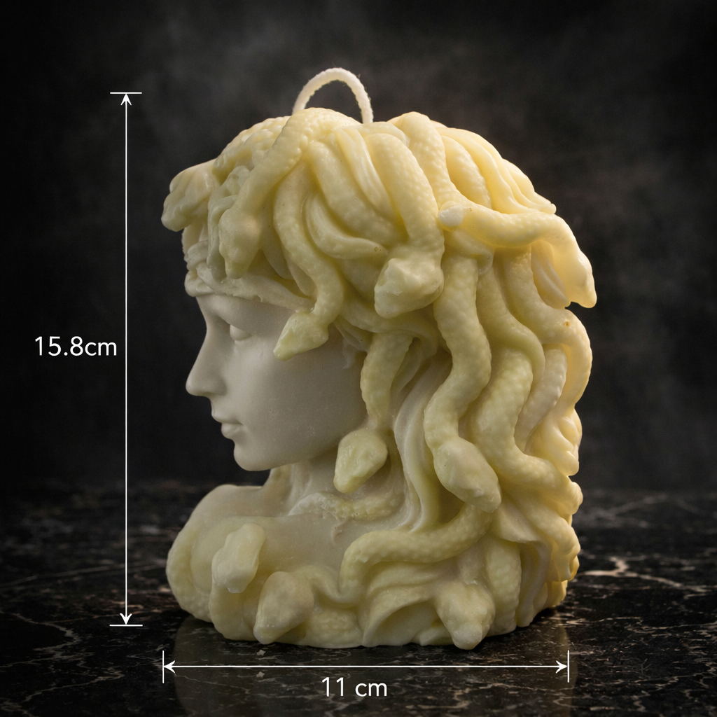 Medusa Sculpture Candle – Luxury Greek Myth Decor (15 cm)